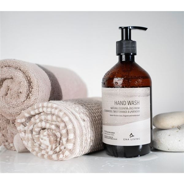 Tekuté mýdlo na ruce parfémované Ena Living 500ml Abena